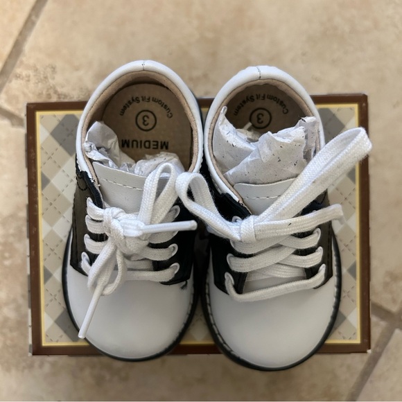 Footmate BRAND NEW baby saddle shoes, size 3 - Picture 4 of 5